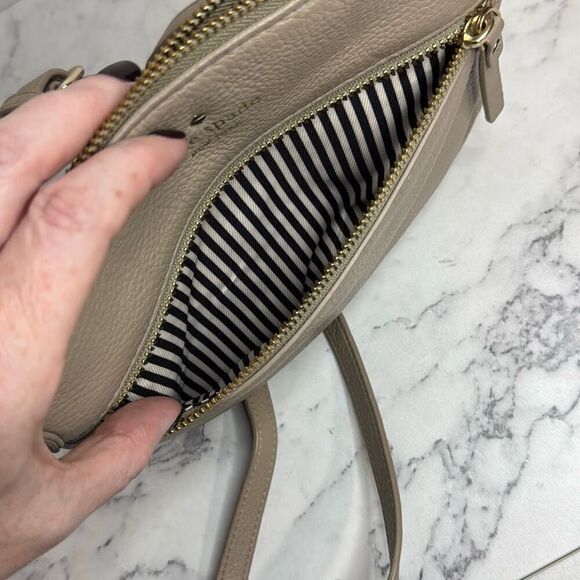 Kate Spade Cobble Hill Ellen Crossbody - Picture 10 of 10